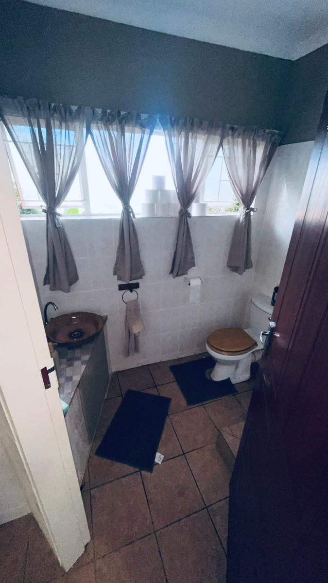 5 Bedroom Property for Sale in Lotusville Eastern Cape